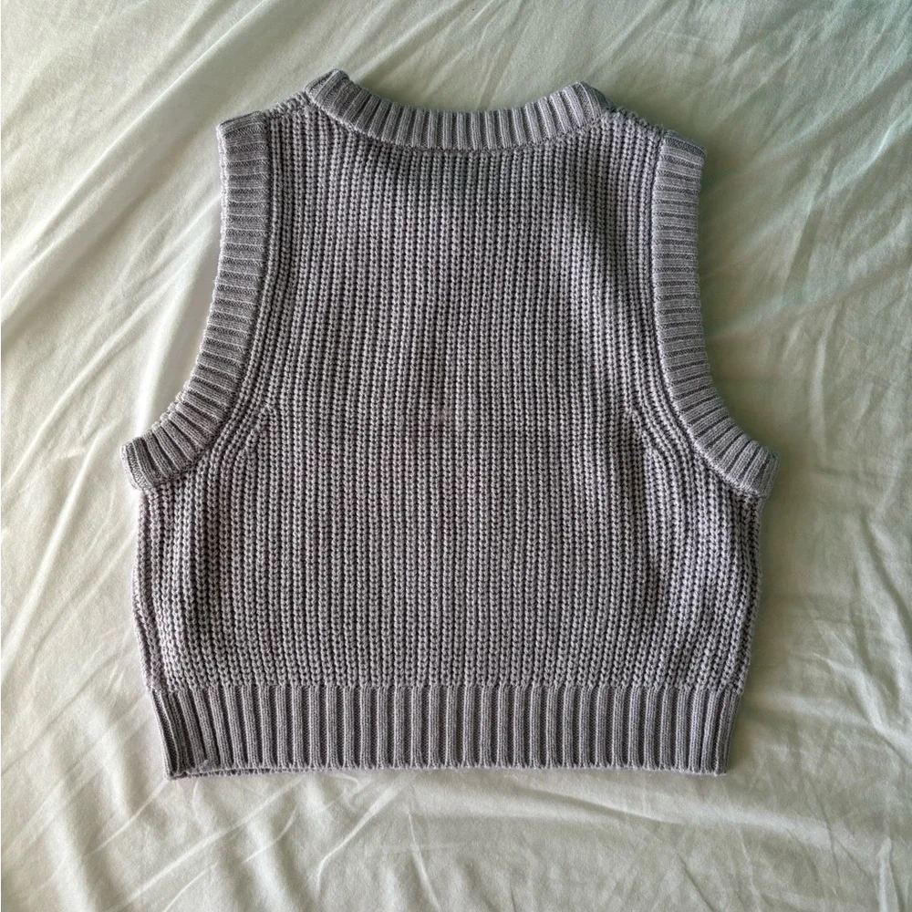 H&M Light Purple Knit Sweater Vest - Picture 3 of 8
